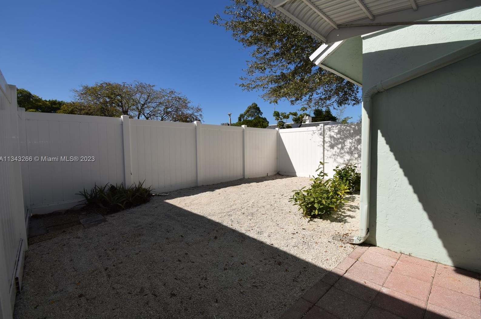 9222 5th St, Boca Raton, FL 33428-6324