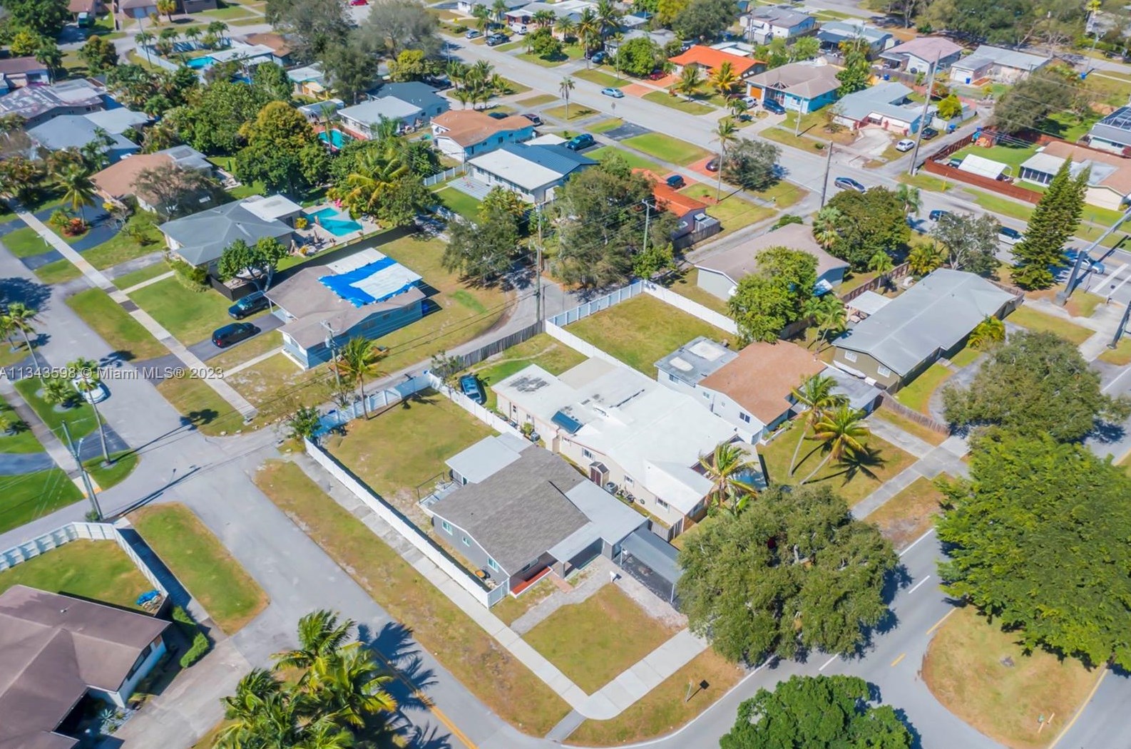 1600 Park Rd, Hollywood FL  33021-5039 exterior