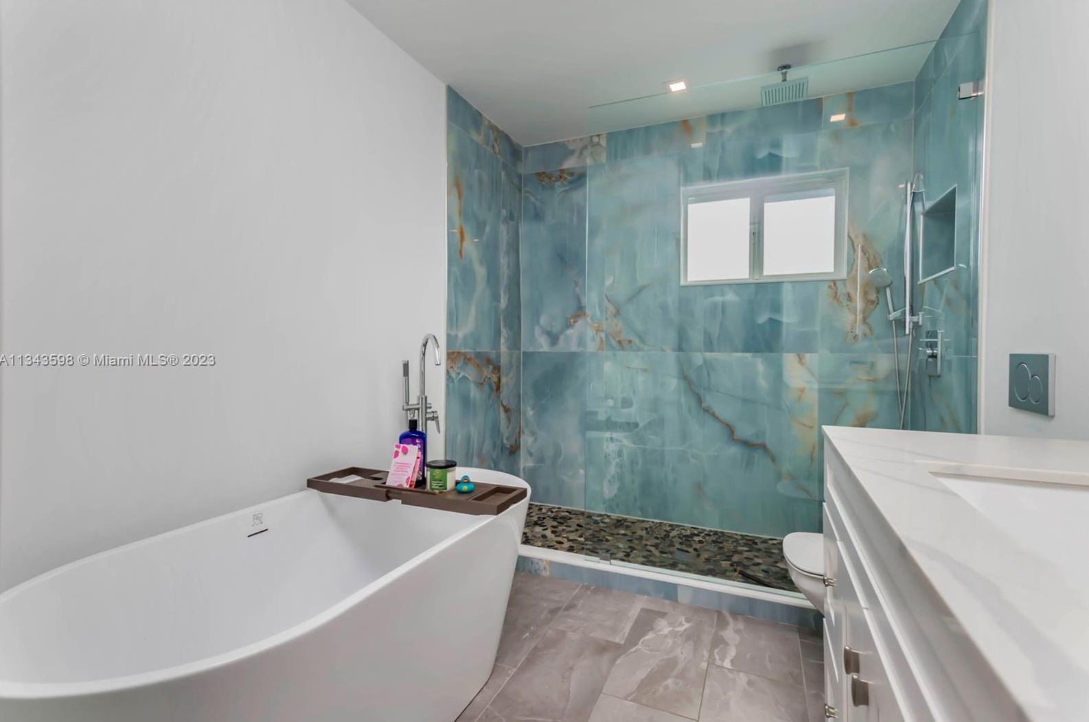 1600 Park Rd, Hollywood FL  33021-5039 exterior