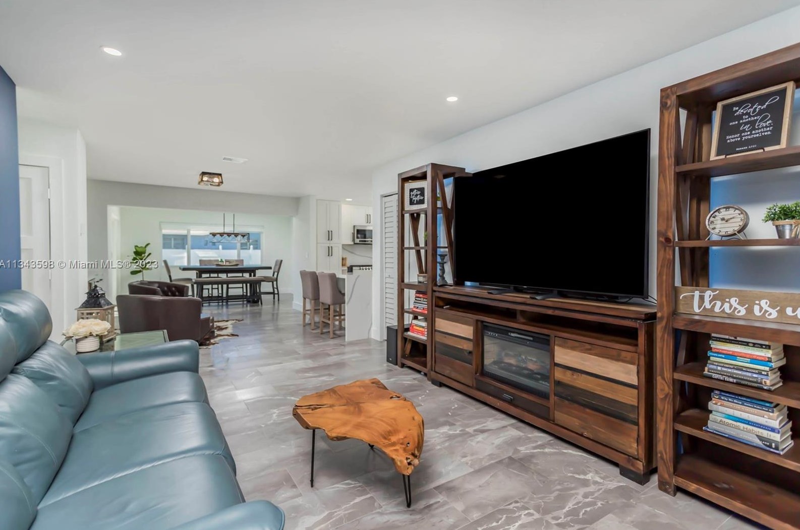 1600 Park Rd, Hollywood FL  33021-5039 exterior