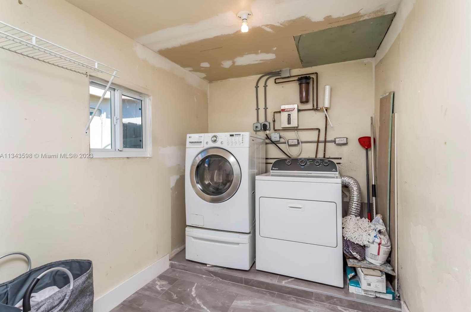 1600 Park Rd, Hollywood FL  33021-5039 exterior