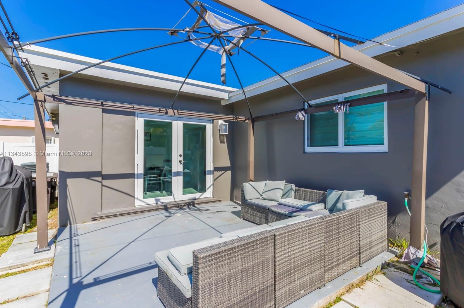 1600 Park Rd, Hollywood FL  33021-5039 exterior