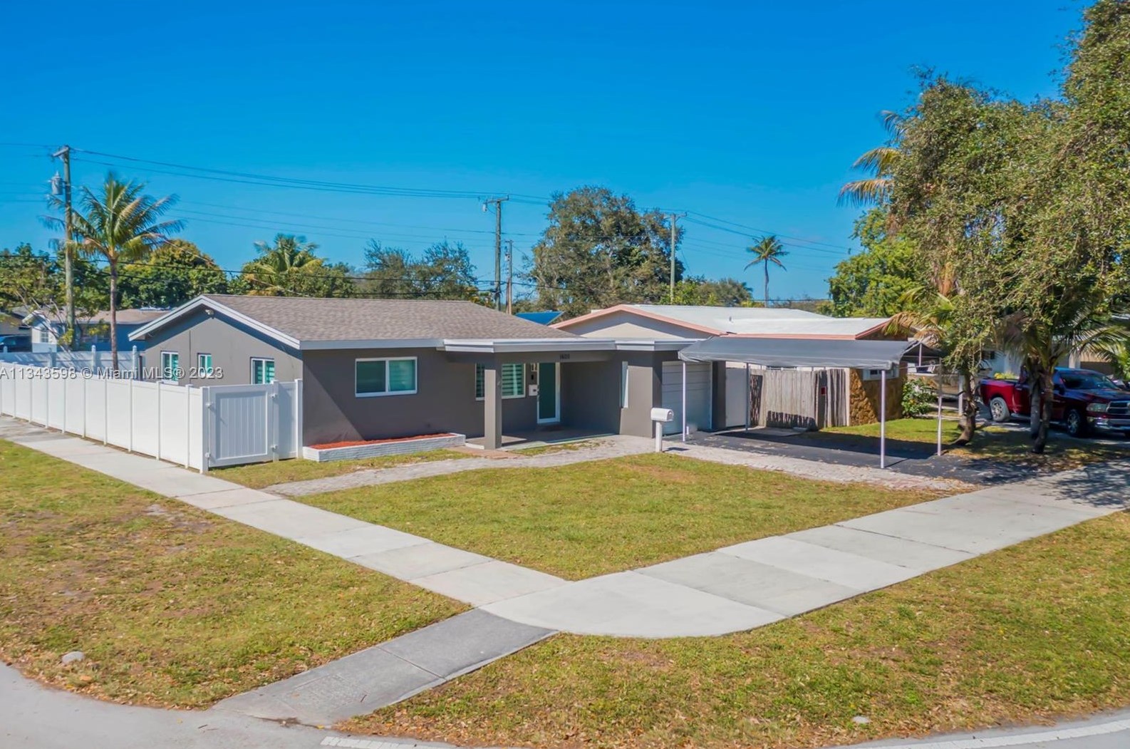 1600 Park Rd, Hollywood FL  33021-5039 exterior