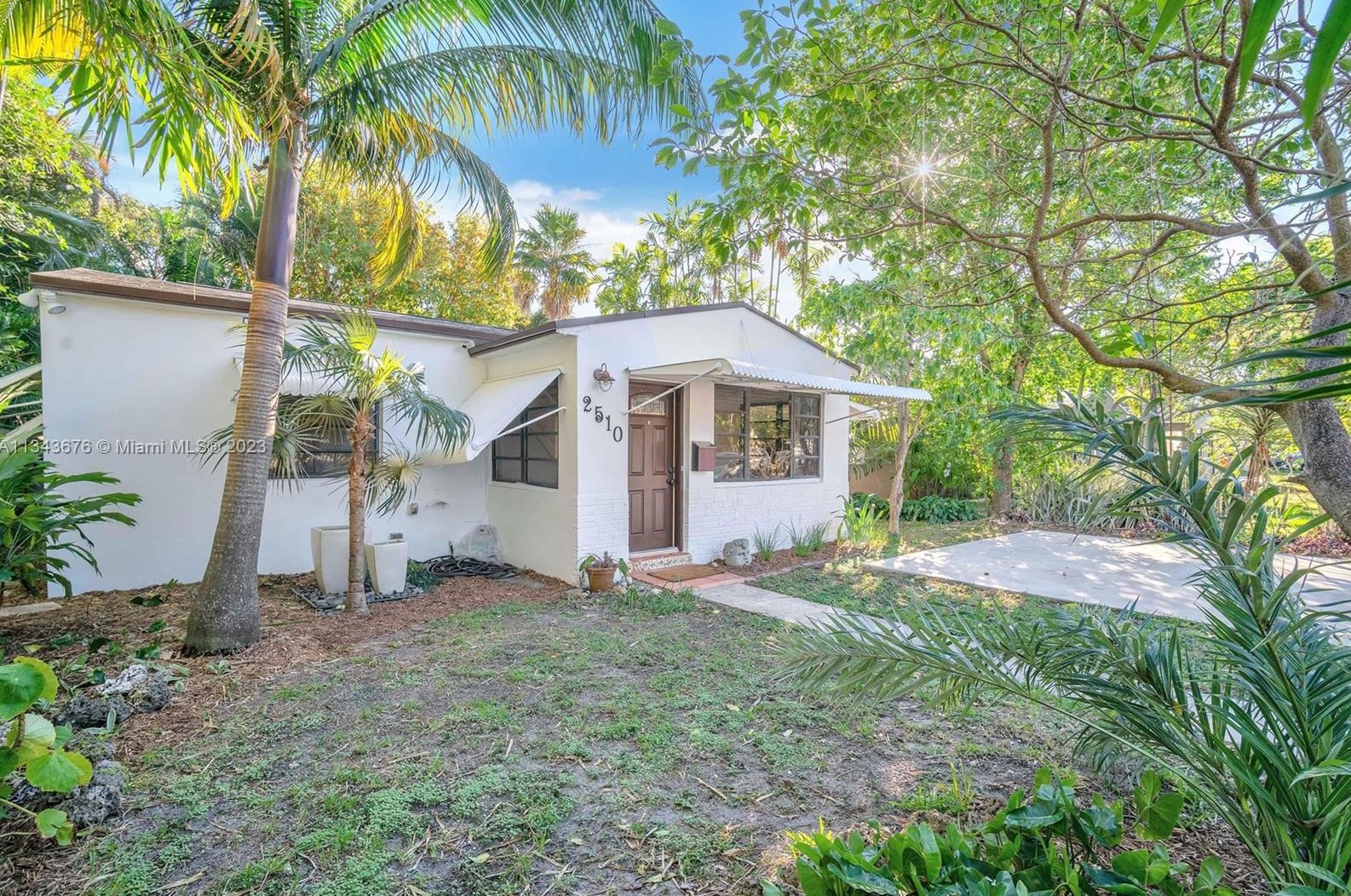 2510 Thomas St, Hollywood, FL 33020-2063
