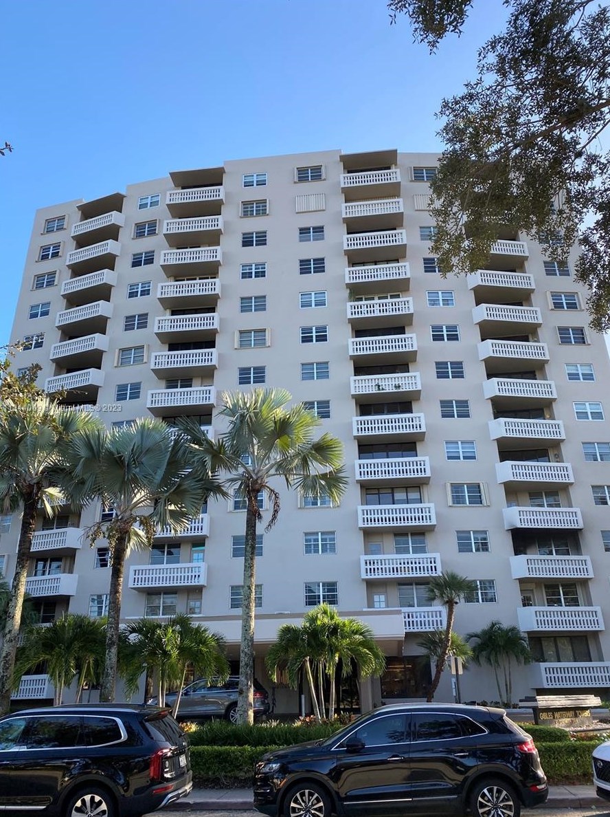 90 Edgewater Dr #ph25, Miami, FL