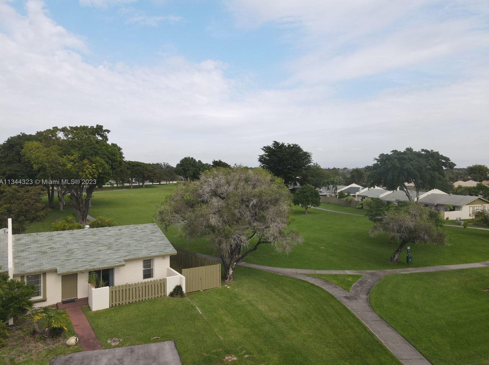 12303 111th Ln, Miami, FL 33186-3718