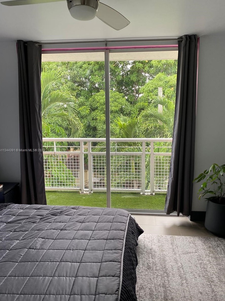 450 Sw 3rd St #5, Miami, FL 33130