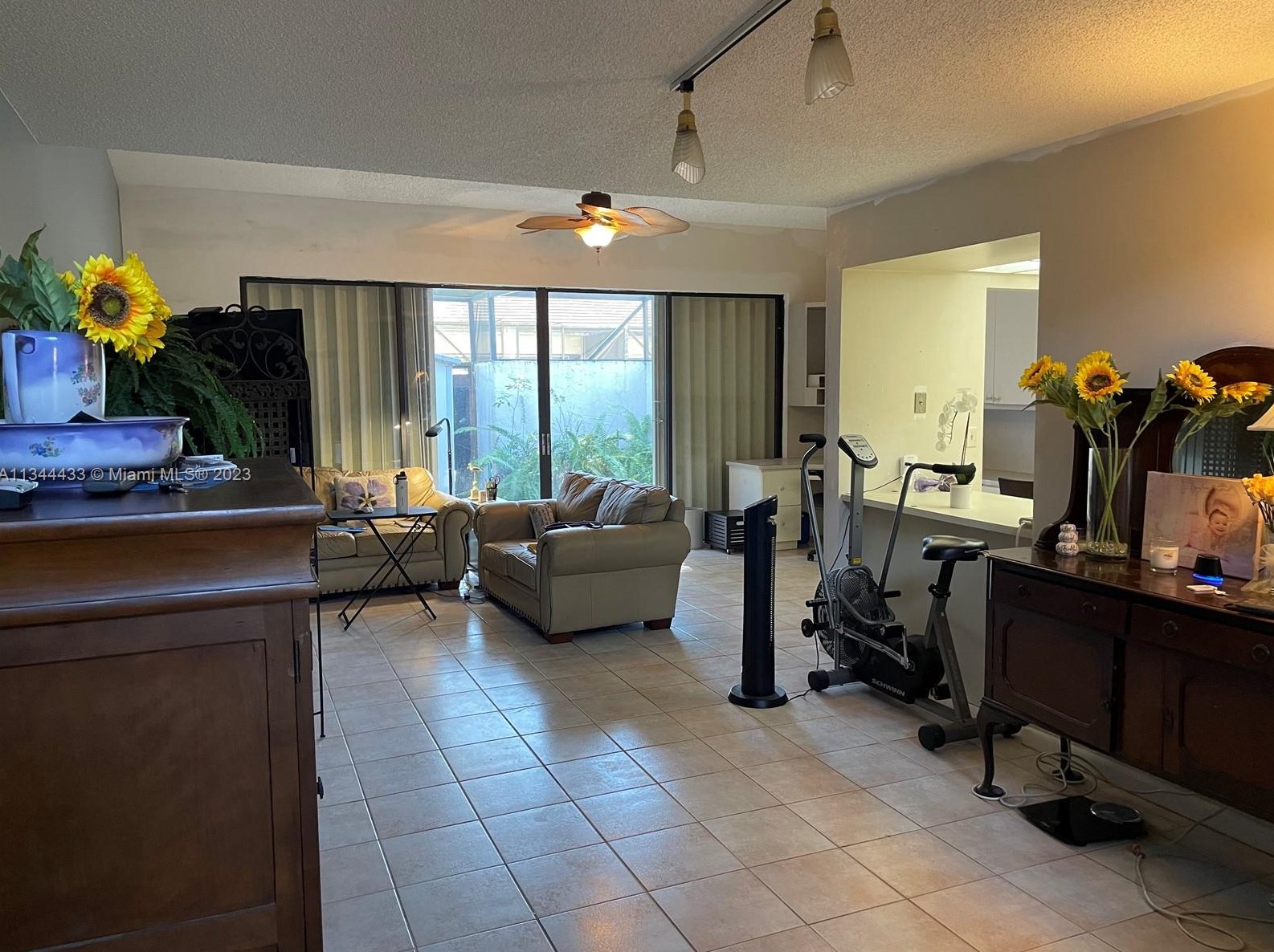 13370 89th Terrace Rd, Miami, FL 33186-1305