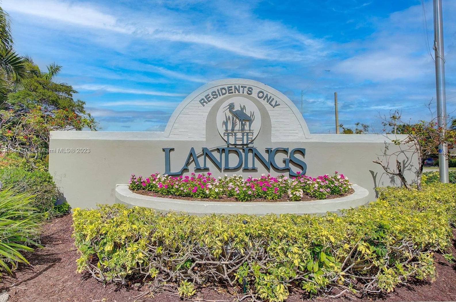 10392 9th Ln, Hollywood, FL 33025-3588