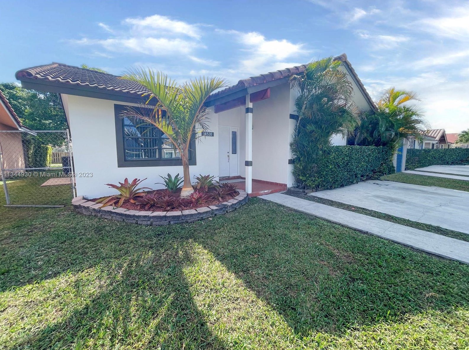 14530 98th Ter, Miami, FL 33186-6921