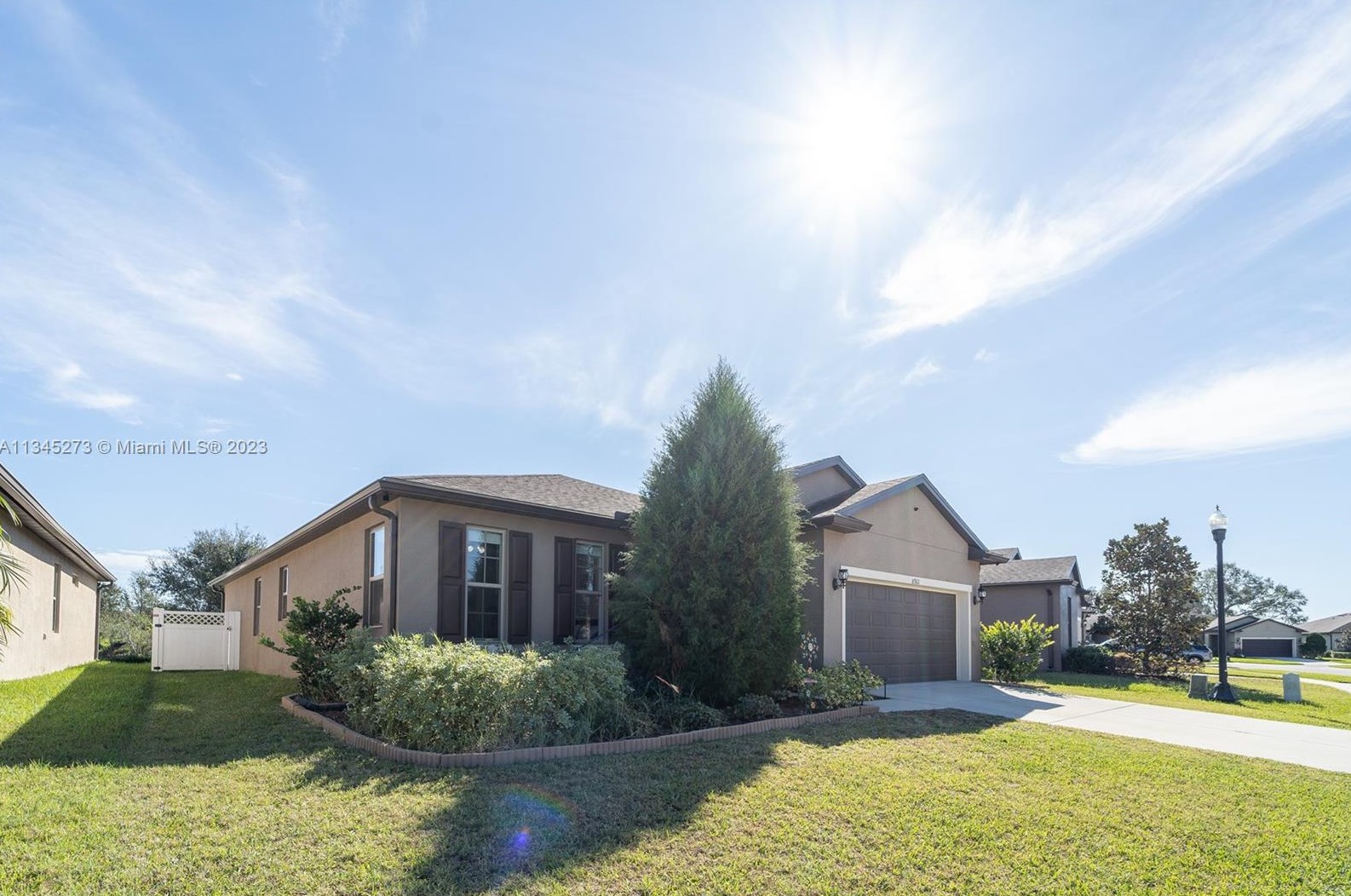 8762 Hinsdale Heights Other City - In The, Polk City, FL 33868