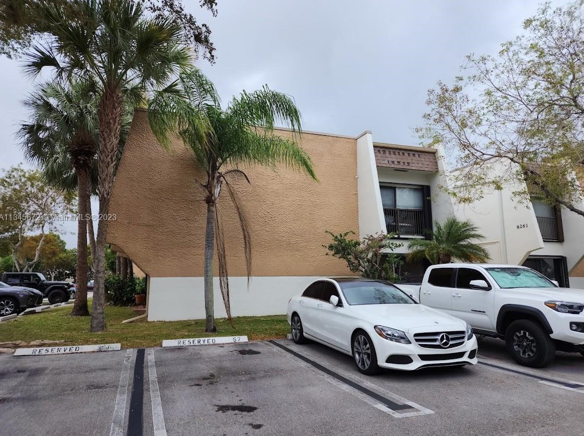 8261 128th St, Miami FL  33156-5928 exterior