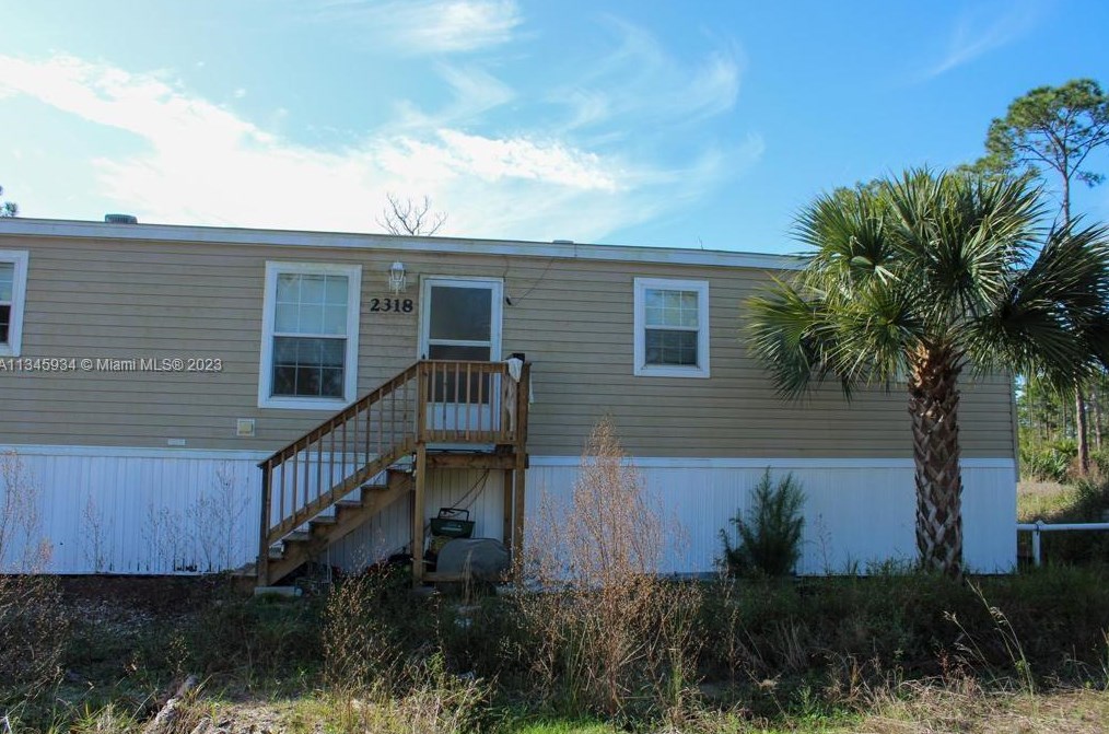 2318 Naples Ave, Clewiston, FL 33440