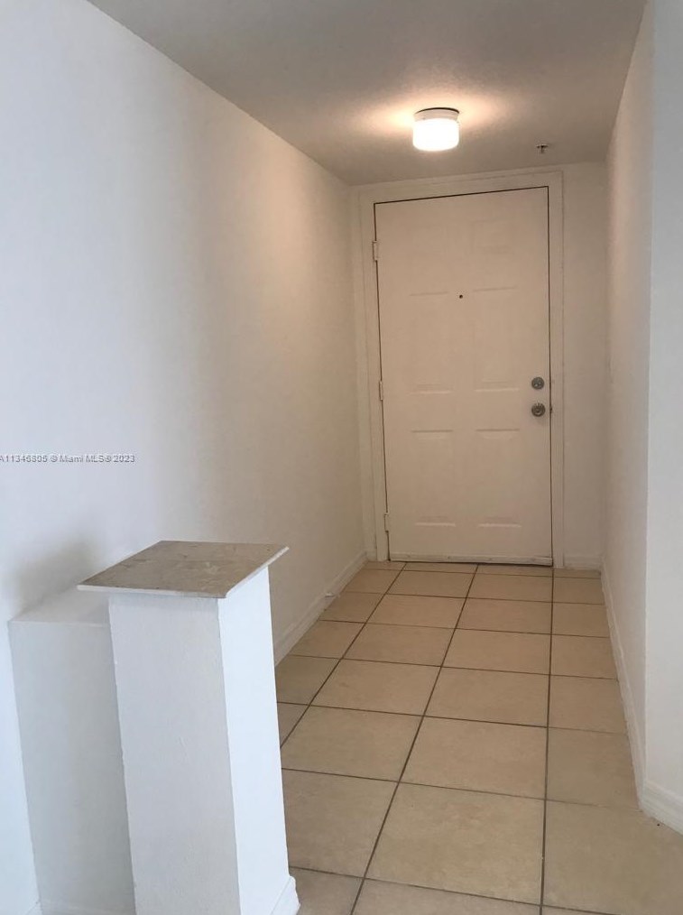 13780 Ne 3rd Ct #307, Miami, FL 33161
