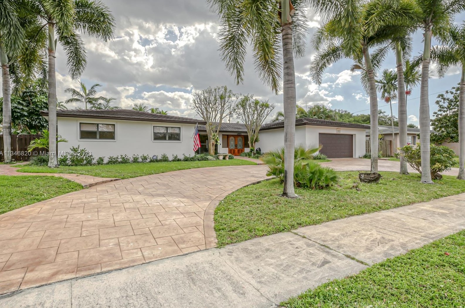 5000 Taylor St, Hollywood, FL 33021-5839