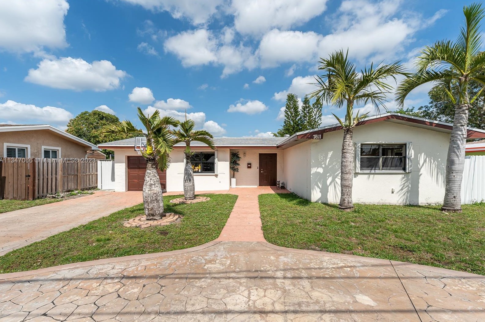 7611 Nw 13th St, Hollywood, FL 33024