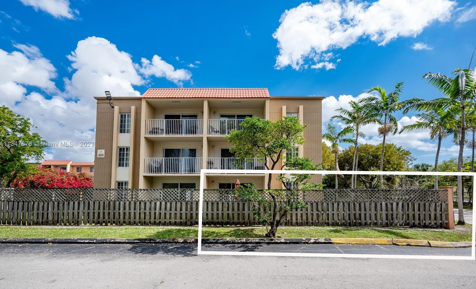 4800 79th Ave, Miami FL 33166-5446 exterior