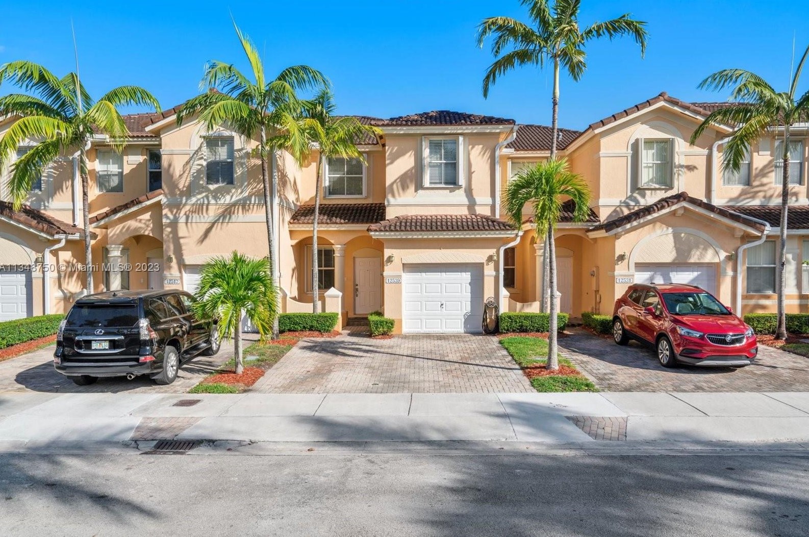 12539 125th St, Miami, FL 33186-5549