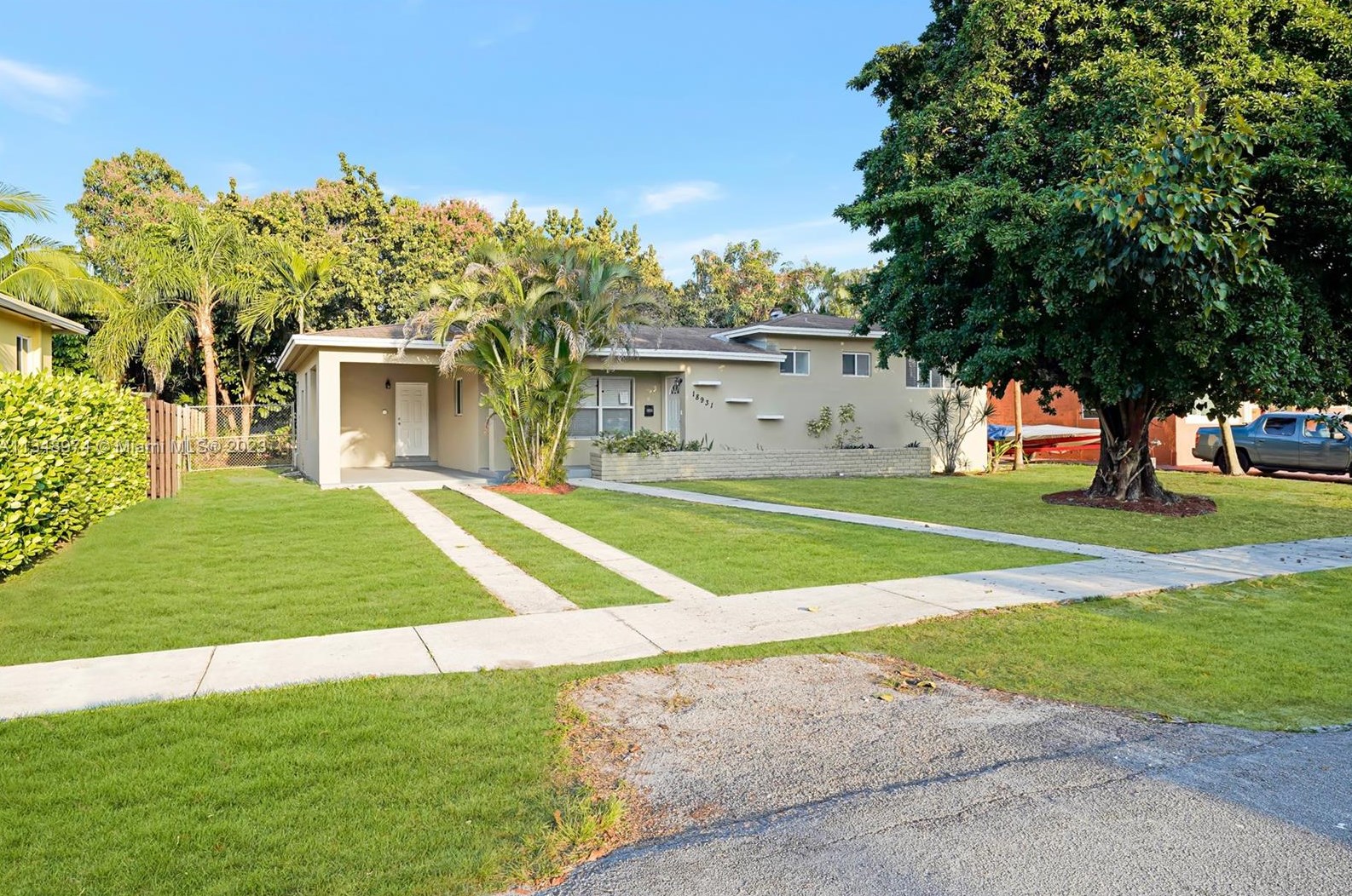 18931 11th Ave, Miami, FL 33169-3719
