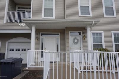 124 Melanie Way Manahawkin Nj 08050 Mls 21645693 Coldwell Banker