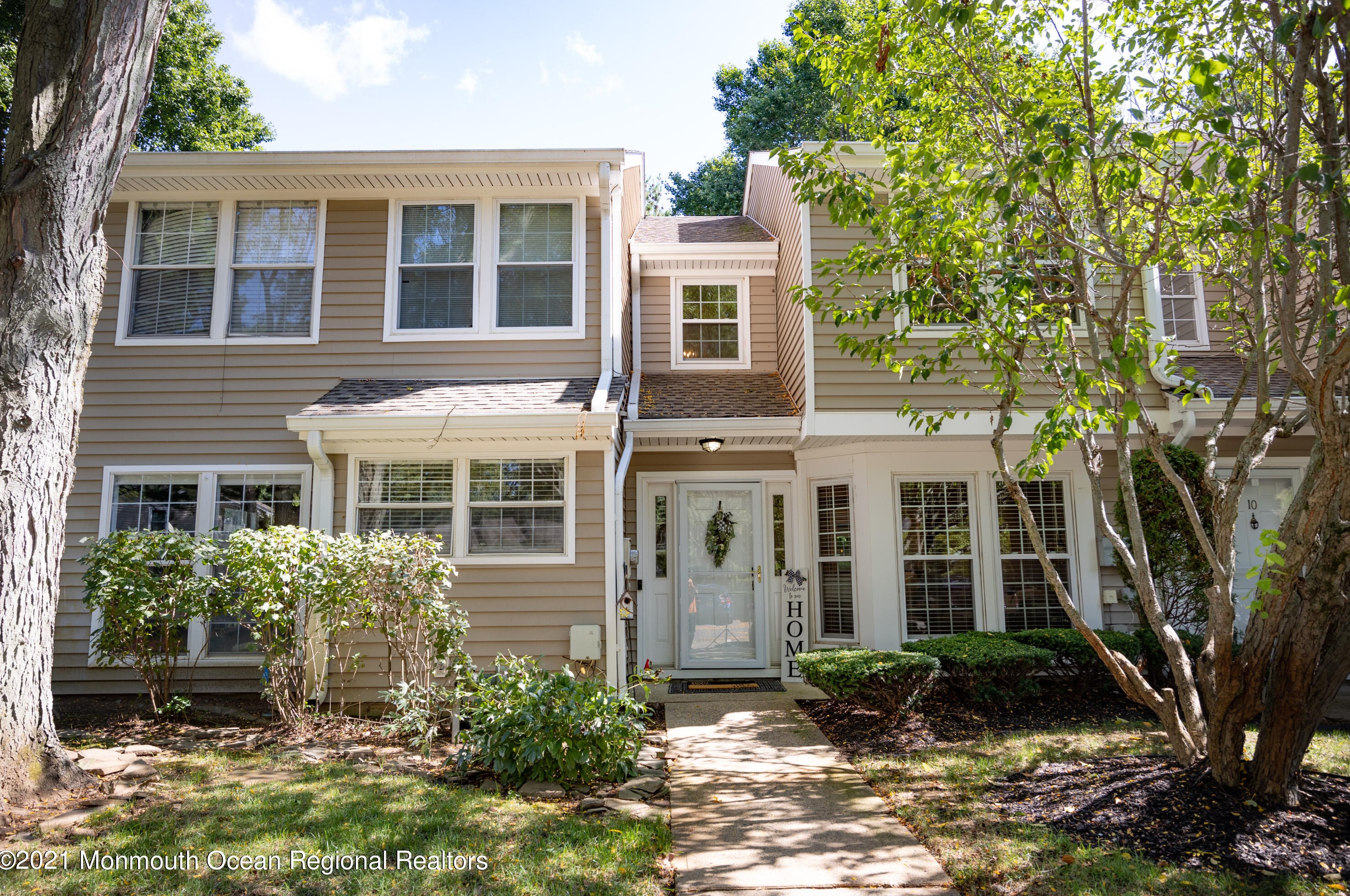 11 Duncan Way Freehold Nj 07728 - Mls 22130369 - Coldwell Banker