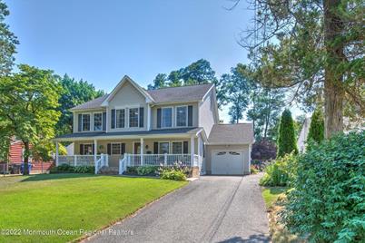 607 Hopping Road, Belford, NJ 07718 - Photo 1