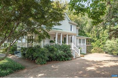 731 Locust Ave, Charlottesville, VA 22902 - Photo 1