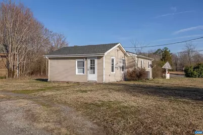 228 Old Fifteen Rd, New Canton, VA 23123 - Photo 1