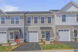 205 Sunbird Ln, Waynesboro, VA 22980 - Photo 1