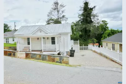 107 W Gay St, Staunton, VA 24401 - Photo 1