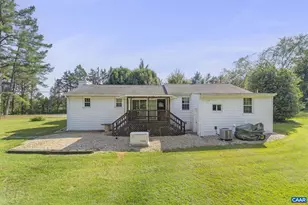 1562 Thomas Jefferson Pkwy, Charlottesville, VA 22901 - Photo 1