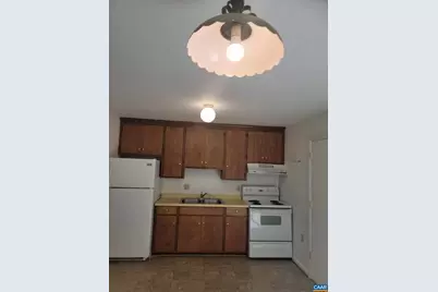 1203 Oak Hill Dr #E, Charlottesville, VA 22902 - Photo 1