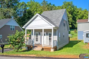 22 Stafford St, Staunton, VA 24401 - Photo 1