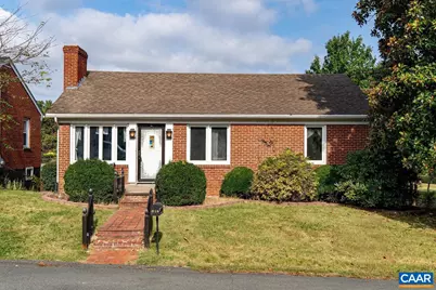 816 Monroe St, Staunton, VA 24401 - Photo 1