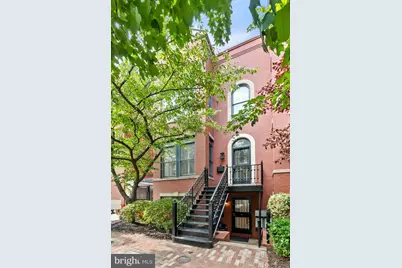 806 Constitution Avenue NE, Washington, DC 20002 - Photo 1