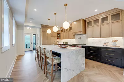 812 6th Street NE, Washington, DC 20002 - Photo 1