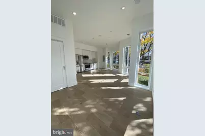 5301 Connecticut Avenue NW #302, Washington, DC 20015 - Photo 1