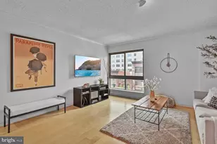 777 7th St NW, Washington, DC 20001 - Photo 1