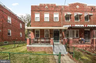 400 Division Ave NE, Washington, DC 20019 - Photo 1