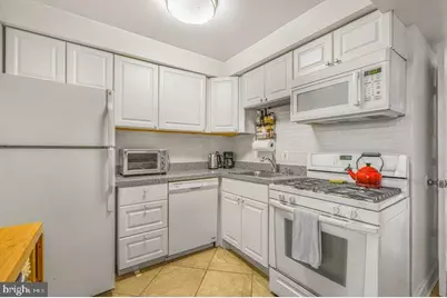 1633 D Street SE, Washington, DC 20003 - Photo 1