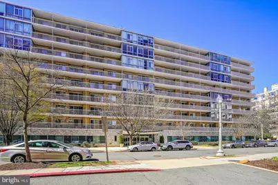 730 24th Street NW #412, Washington, DC 20037 - Photo 1