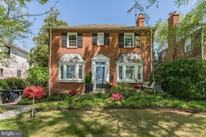 4753 Macarthur Boulevard NW, Washington, DC 20007 - Photo 1