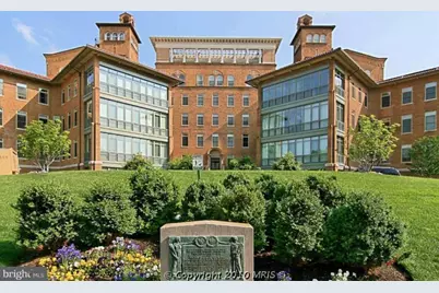 2425 L Street NW #226, Washington, DC 20037 - Photo 1