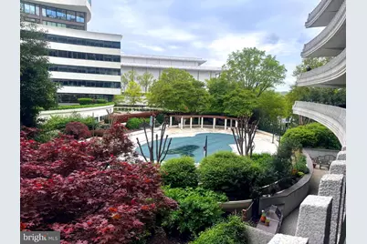 700 New Hampshire Avenue NW #303, Washington, DC 20037 - Photo 1