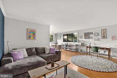 2725 39th Street NW #315, Washington, DC 20007 - Photo 1