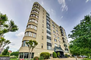 1 Scott Cir NW, Washington, DC 20036 - Photo 1