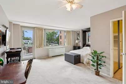 2800 Wisconsin Avenue NW #307, Washington, DC 20007 - Photo 1