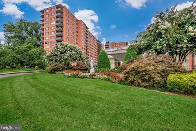 4201 Cathedral Avenue NW #902W, Washington, DC 20016 - Photo 1