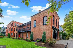 1133 D St NE, Washington, DC 20002 - Photo 1