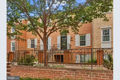 3275 Sutton Place NW #B, Washington, DC 20016 - Photo 1